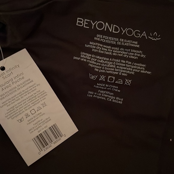 Beyond Yoga Infinity scarf - Picture 4 of 7